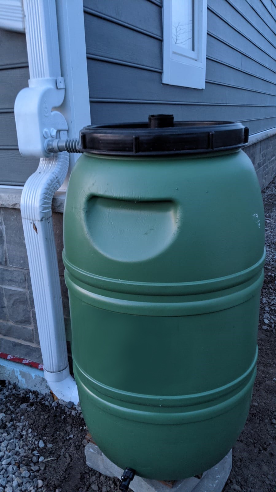 Green Rain Barrel 220L / 55 Gallon With Diverter - New York City Home ...